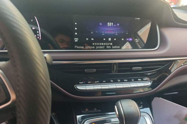 Used GAC Trumpchi M6 2023 PRO 270T DCT Luxury Edition Audio And AC Panel