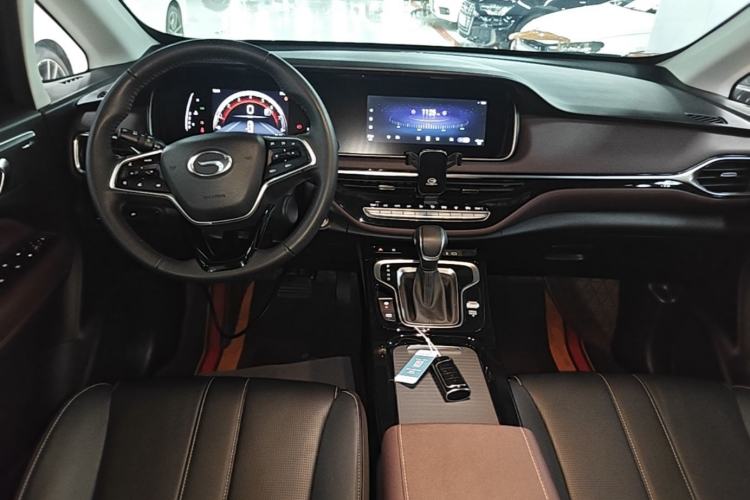 Used GAC Trumpchi M6 2023 PRO 270T DCT Luxury Edition Center Console
