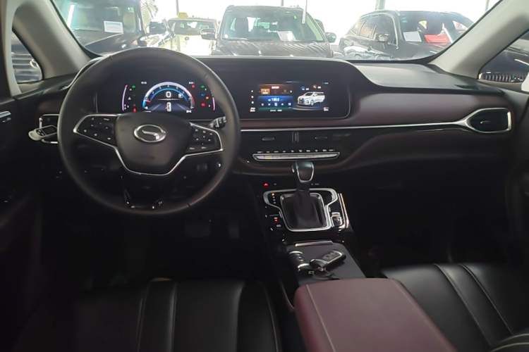 Used GAC Trumpchi M6 2023 PRO 270T DCT Luxury Edition Center Console