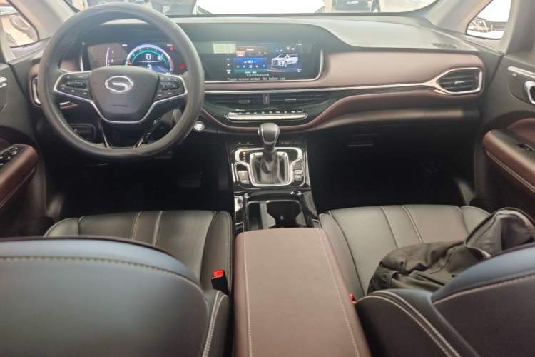 Used GAC Trumpchi M6 2023 PRO 270T DCT Luxury Edition Center Console