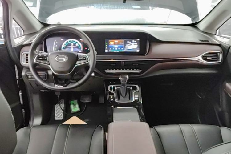 Used GAC Trumpchi M6 2023 PRO 270T DCT Luxury Edition Center Console