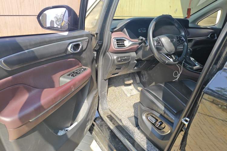 Used GAC Trumpchi M6 2023 PRO 270T DCT Luxury Edition Driver Seat