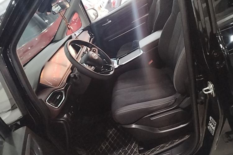 Used GAC Trumpchi M6 2023 PRO 270T DCT Elite Edition Driver Seat