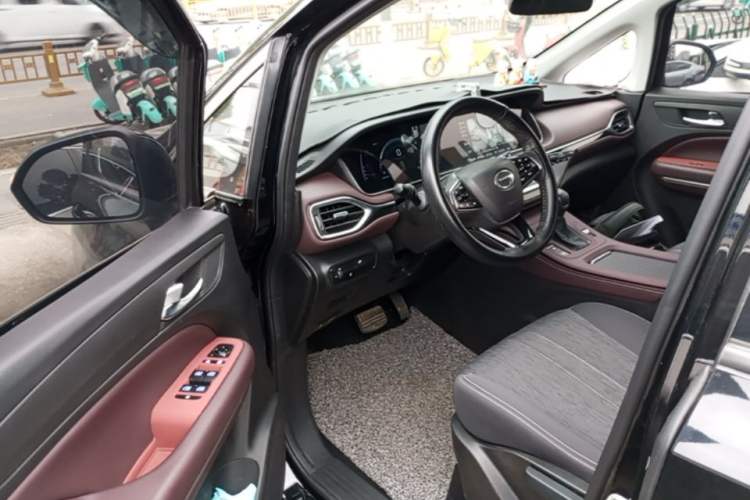 Used GAC Trumpchi M6 2023 PRO 270T DCT Elite Edition Driver Seat