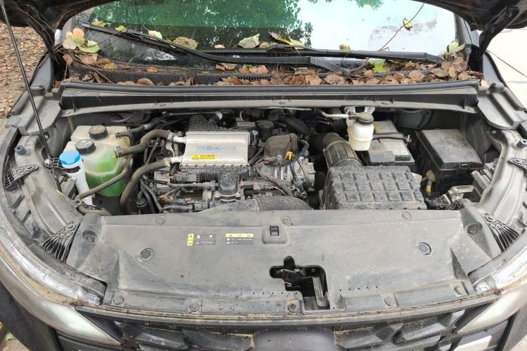 Used GAC Trumpchi M6 2023 PRO 270T DCT Luxury Edition Engine Bay