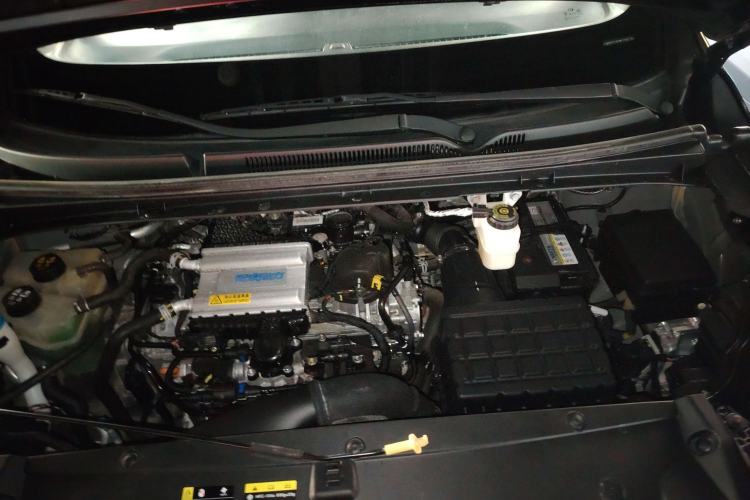 Used GAC Trumpchi M6 2023 PRO 270T DCT Luxury Edition Engine Bay