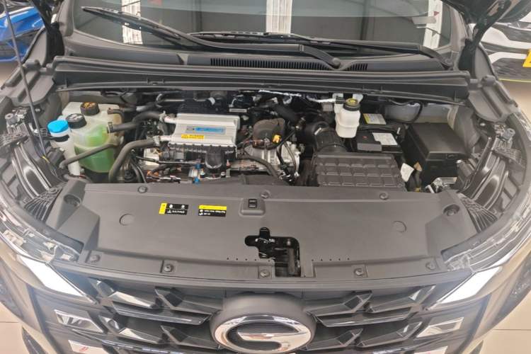 Used GAC Trumpchi M6 2023 PRO 270T DCT Luxury Edition Engine Bay