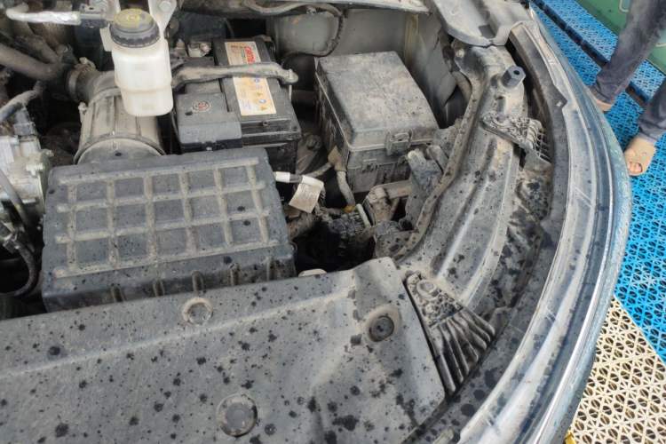 Used GAC Trumpchi M6 2023 PRO 270T DCT Luxury Edition Engine Bay Left
