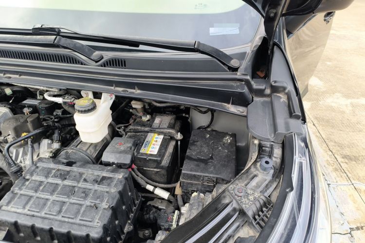 Used GAC Trumpchi M6 2023 PRO 270T DCT Luxury Edition Engine Bay Left