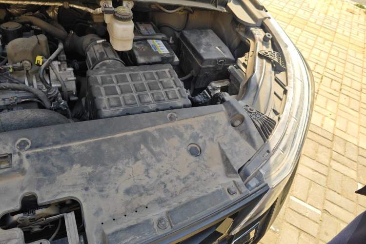 Used GAC Trumpchi M6 2023 PRO 270T DCT Luxury Edition Engine Bay Left