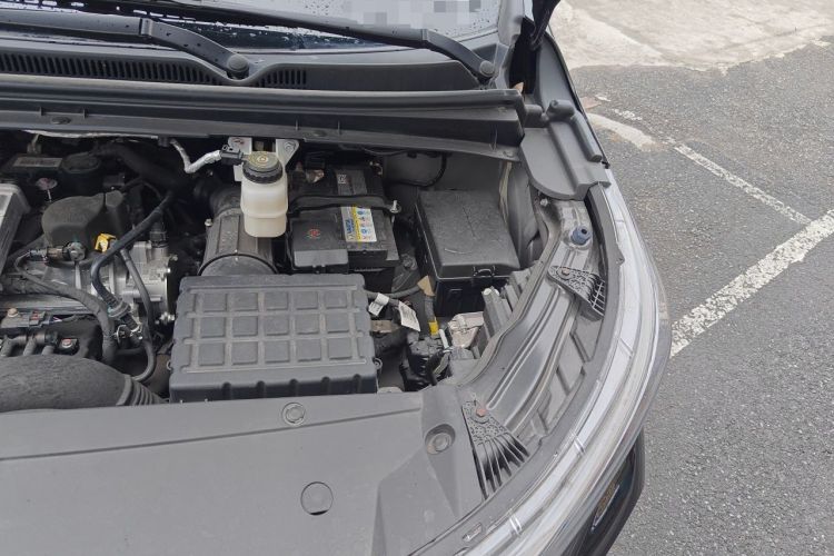 Used GAC Trumpchi M6 2023 PRO 270T DCT Luxury Edition Engine Bay Left