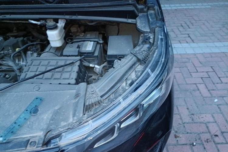 Used GAC Trumpchi M6 2023 PRO 270T DCT Luxury Edition Engine Bay Left