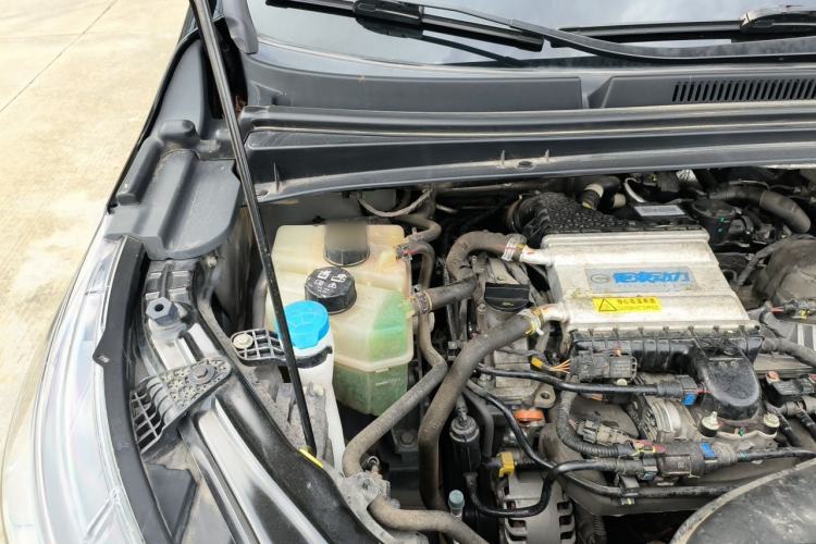 Used GAC Trumpchi M6 2023 PRO 270T DCT Luxury Edition Engine Bay Right