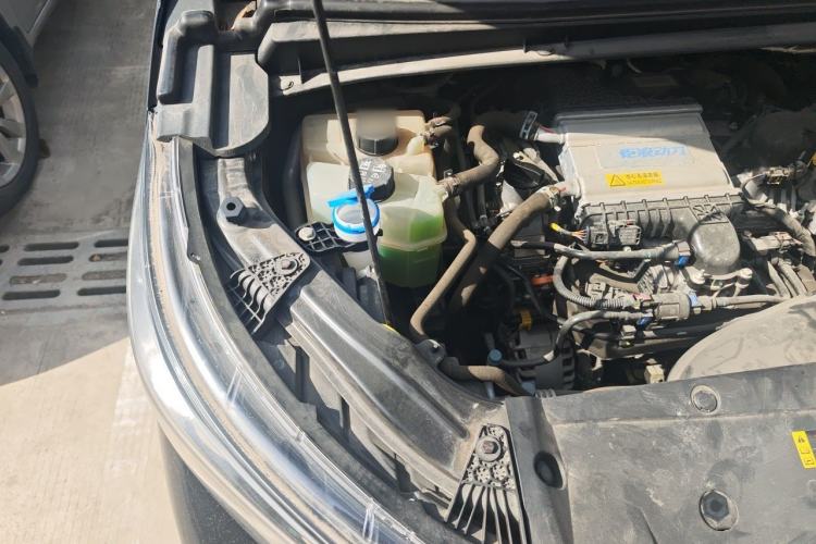 Used GAC Trumpchi M6 2023 PRO 270T DCT Luxury Edition Engine Bay Right