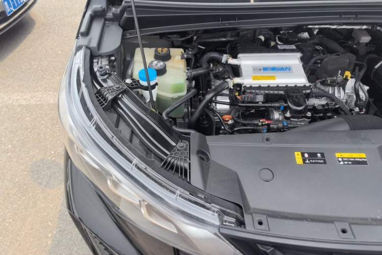 Used GAC Trumpchi M6 2023 PRO 270T DCT Luxury Edition Engine Bay Right