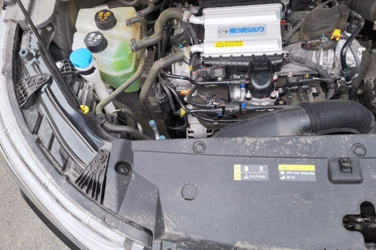 Used GAC Trumpchi M6 2023 PRO 270T DCT Luxury Edition Engine Bay Right