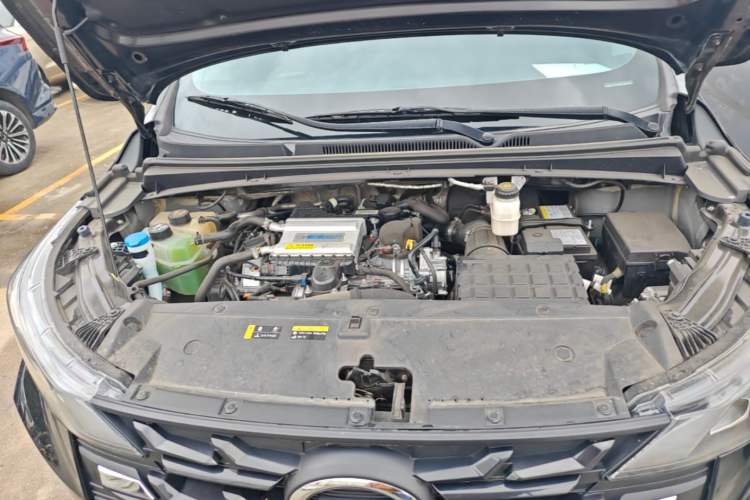 Used GAC Trumpchi M6 2023 PRO 270T DCT Luxury Edition Engine Bay