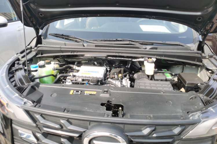 Used GAC Trumpchi M6 2023 PRO 270T DCT Luxury Edition Engine Bay