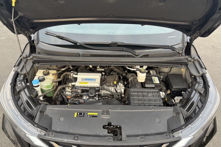 Used GAC Trumpchi M6 2023 PRO 270T DCT Luxury Edition Engine Bay