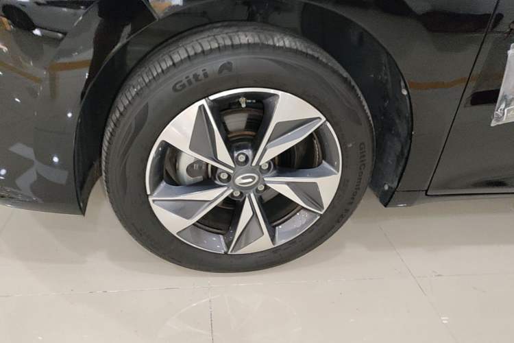 Used GAC Trumpchi M6 2023 PRO 270T DCT Luxury Edition Exterior 2