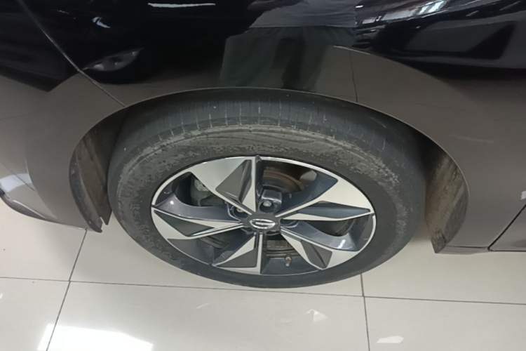 Used GAC Trumpchi M6 2023 PRO 270T DCT Luxury Edition Exterior 4
