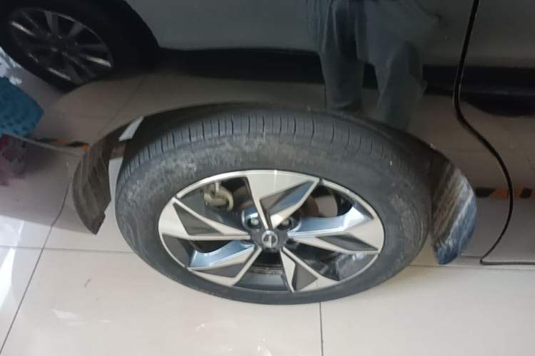Used GAC Trumpchi M6 2023 PRO 270T DCT Luxury Edition Exterior 5