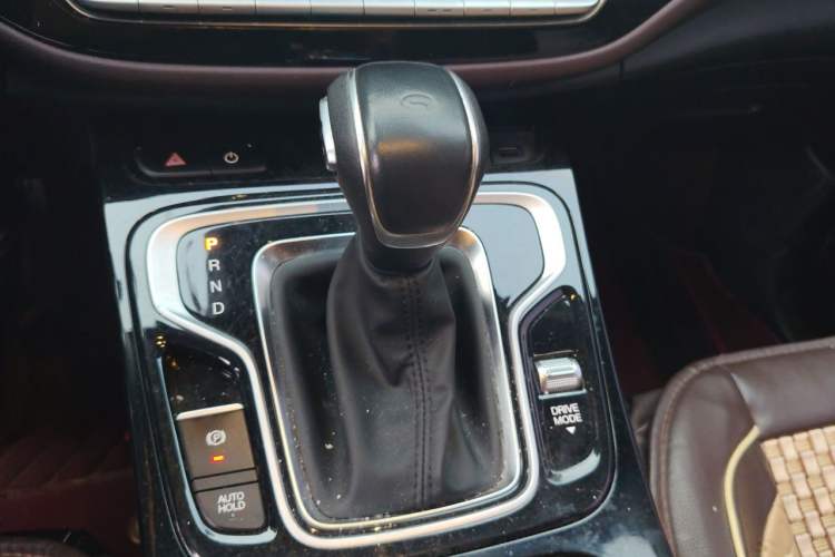 Used GAC Trumpchi M6 2023 PRO 270T DCT Luxury Edition Gear Lever
