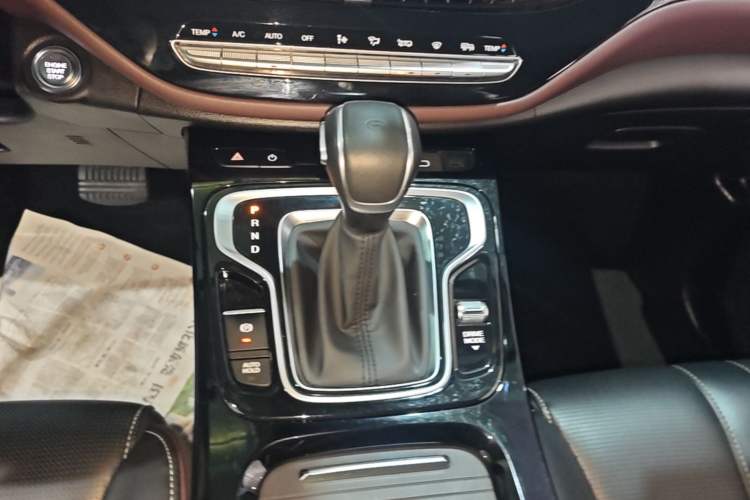 Used GAC Trumpchi M6 2023 PRO 270T DCT Luxury Edition Gear Lever