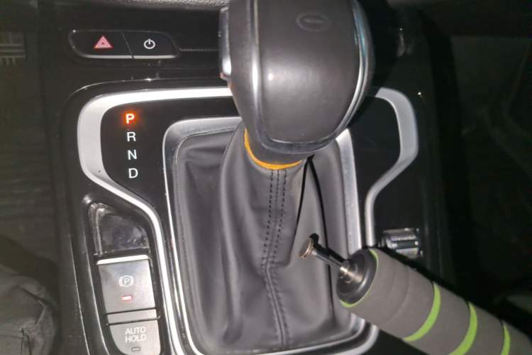 Used GAC Trumpchi M6 2023 PRO 270T DCT Luxury Edition Gear Lever