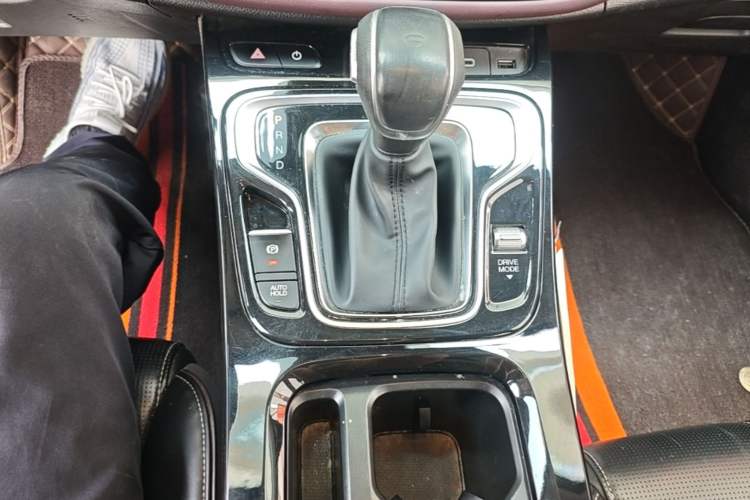 Used GAC Trumpchi M6 2023 PRO 270T DCT Luxury Edition Gear Lever