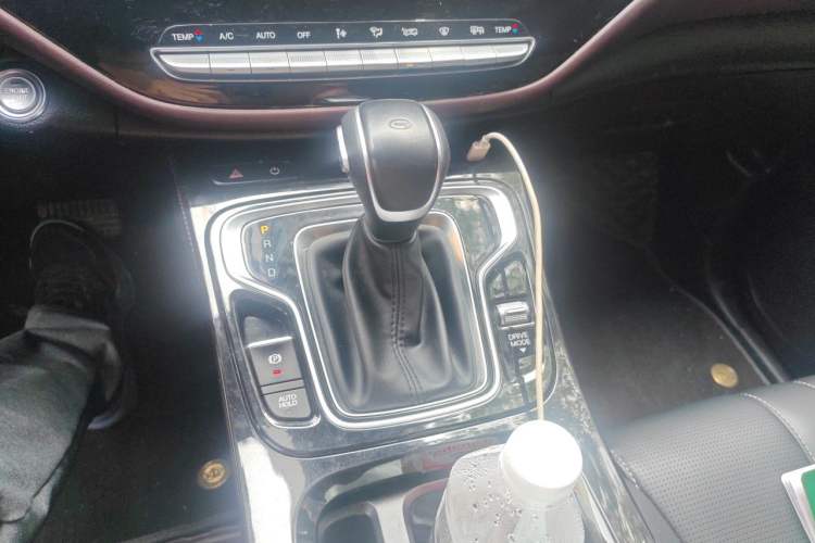 Used GAC Trumpchi M6 2023 PRO 270T DCT Luxury Edition Gear Lever