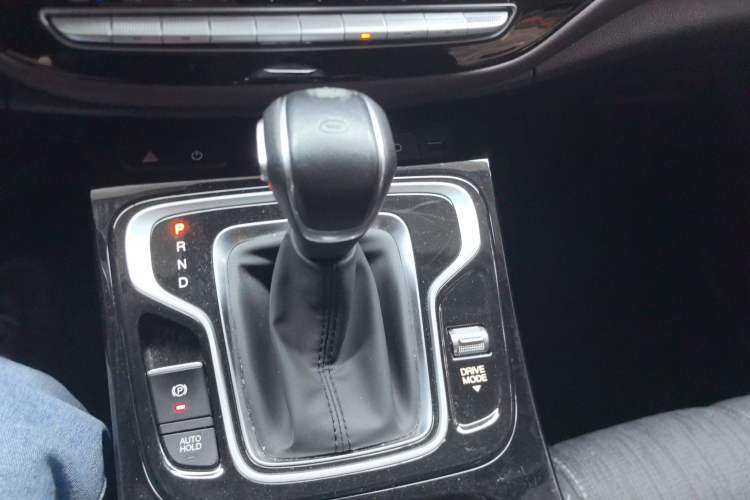 Used GAC Trumpchi M6 2023 PRO 270T DCT Elite Edition Gear Lever