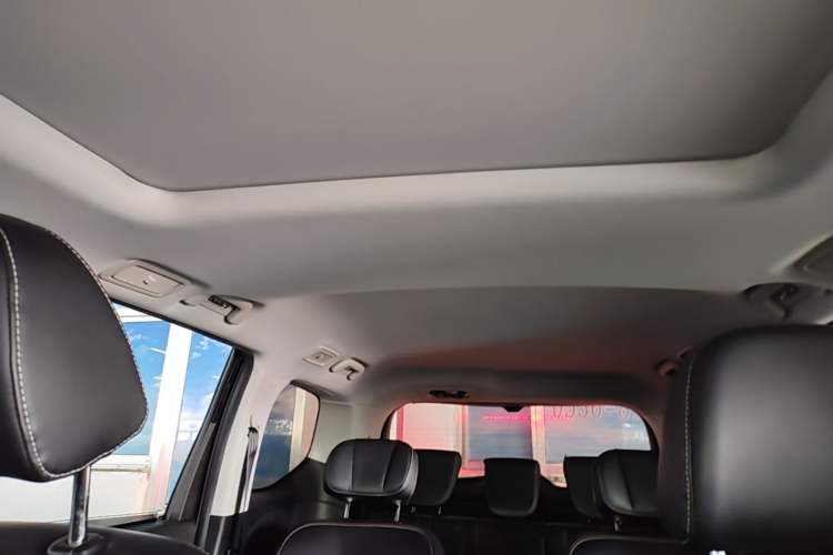 Used GAC Trumpchi M6 2023 PRO 270T DCT Luxury Edition Headliner
