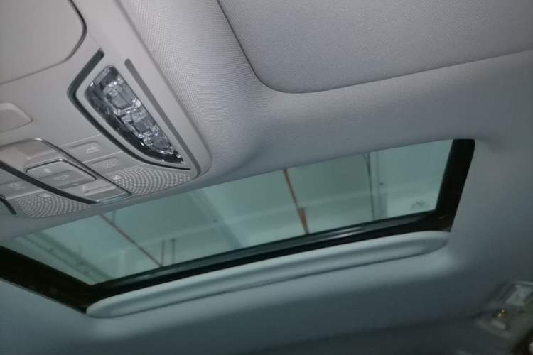 Used GAC Trumpchi M6 2023 PRO 270T DCT Luxury Edition Headliner
