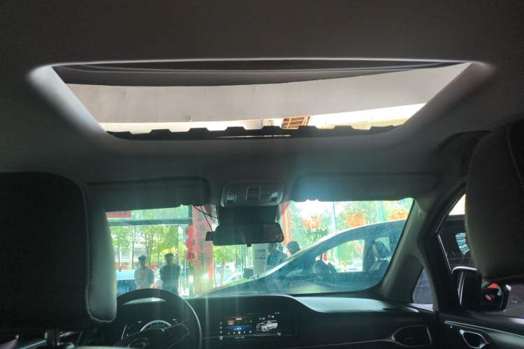 Used GAC Trumpchi M6 2023 PRO 270T DCT Luxury Edition Headliner