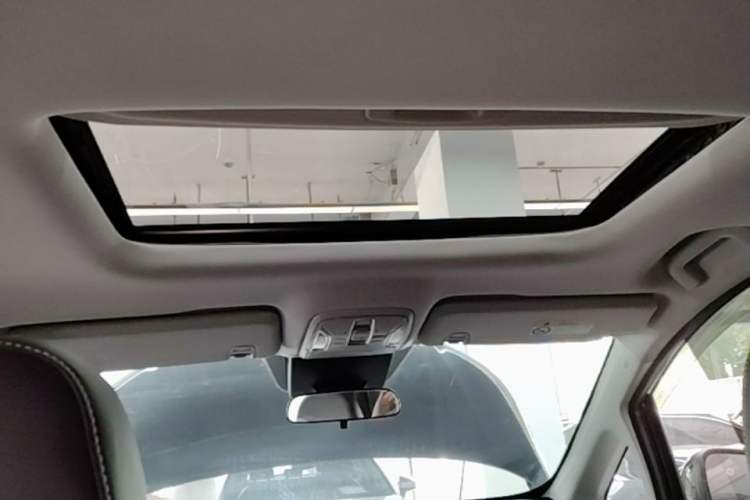 Used GAC Trumpchi M6 2023 PRO 270T DCT Luxury Edition Headliner