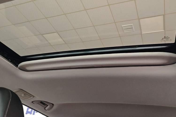 Used GAC Trumpchi M6 2023 PRO 270T DCT Luxury Edition Headliner