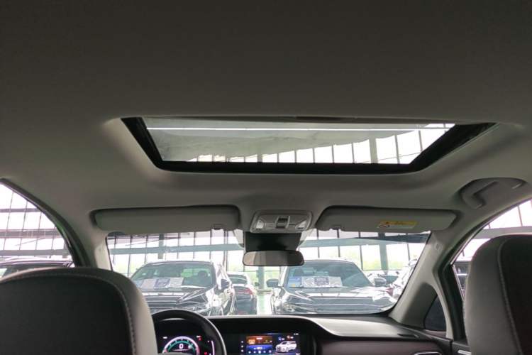 Used GAC Trumpchi M6 2023 PRO 270T DCT Luxury Edition Headliner