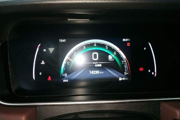 Used GAC Trumpchi M6 2023 PRO 270T DCT Luxury Edition Instrument Cluster