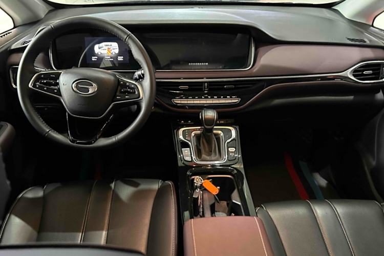 Used GAC Trumpchi M6 2023 PRO 270T DCT Luxury Edition Interior 1