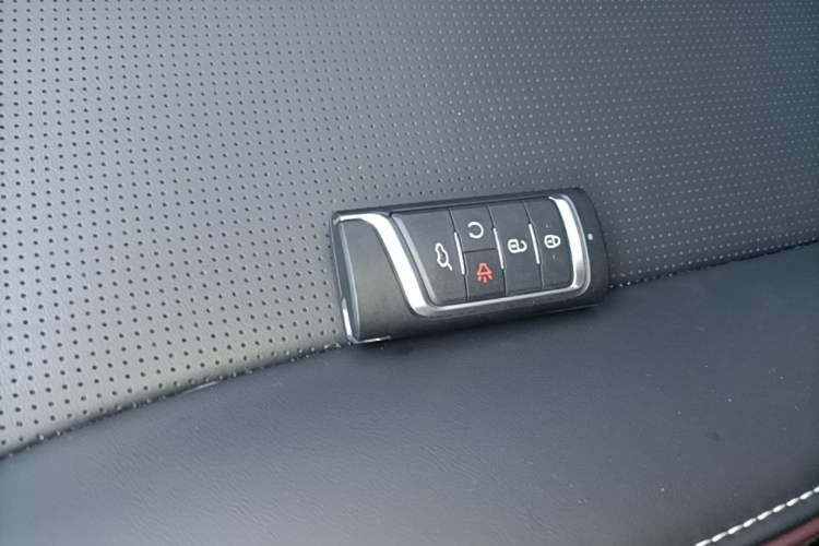 Used GAC Trumpchi M6 2023 PRO 270T DCT Luxury Edition Interior 1