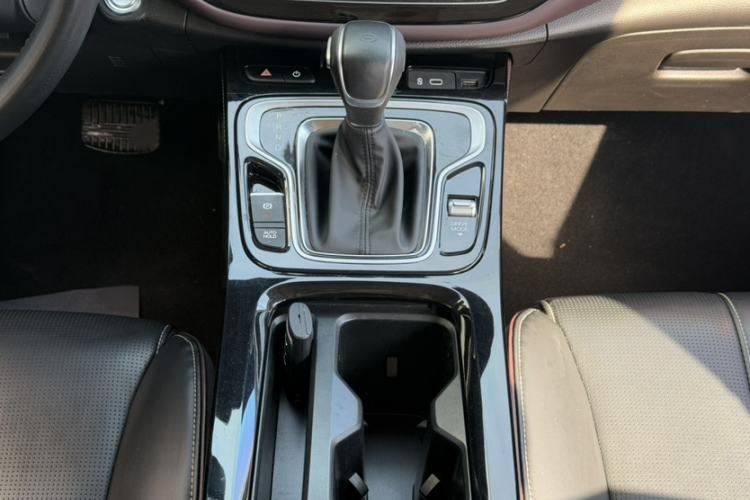 Used GAC Trumpchi M6 2023 PRO 270T DCT Luxury Edition Interior 2