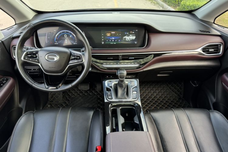 Used GAC Trumpchi M6 2023 PRO 270T DCT Luxury Edition Interior 2