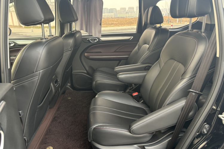 Used GAC Trumpchi M6 2023 PRO 270T DCT Luxury Edition Interior 2