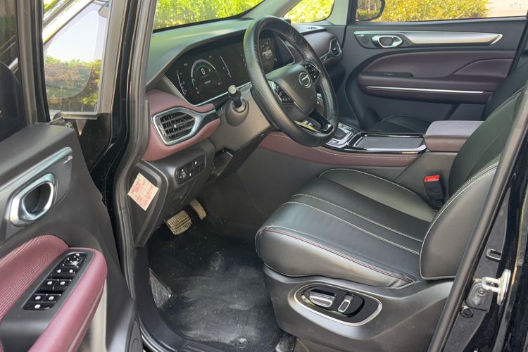 Used GAC Trumpchi M6 2023 PRO 270T DCT Luxury Edition Interior 3