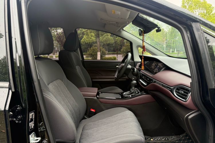 Used GAC Trumpchi M6 2023 PRO 270T DCT Elite Edition Interior 3