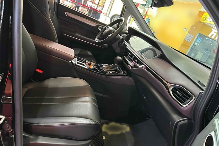Used GAC Trumpchi M6 2023 PRO 270T DCT Luxury Edition Interior 4