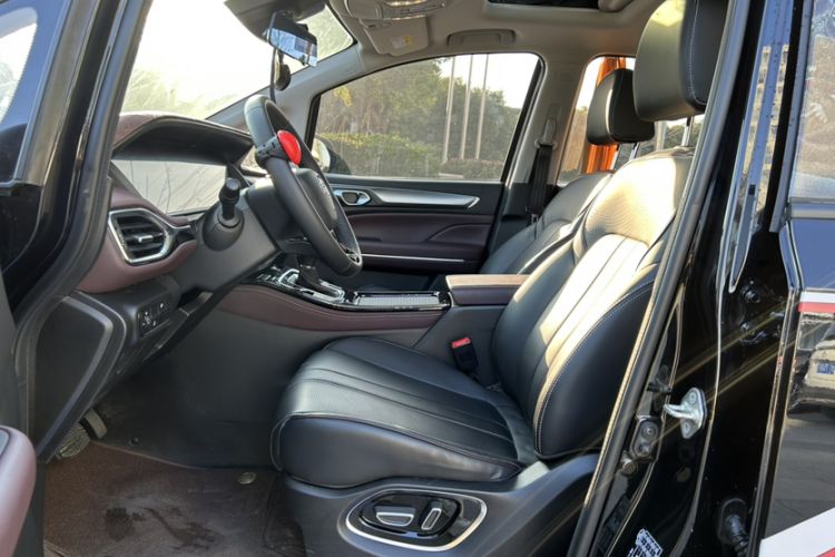Used GAC Trumpchi M6 2023 PRO 270T DCT Luxury Edition Interior 5