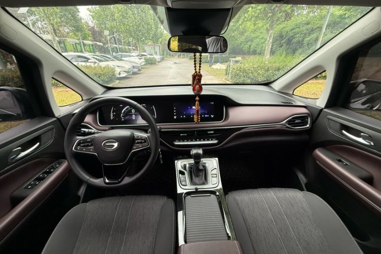 Used GAC Trumpchi M6 2023 PRO 270T DCT Elite Edition Interior 8
