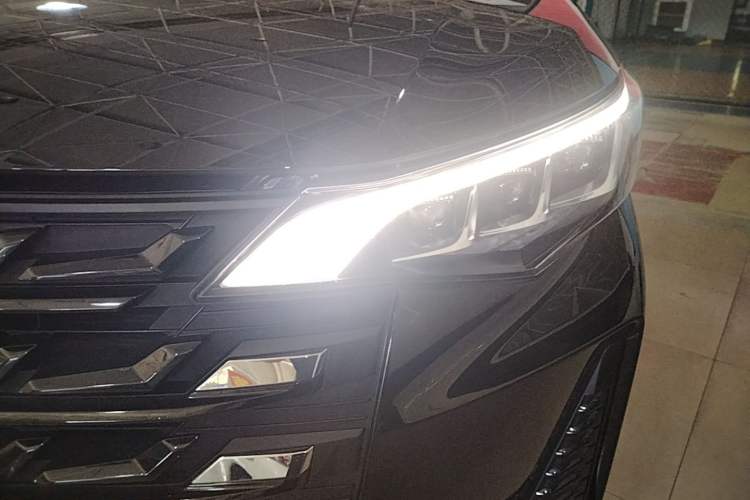 Used GAC Trumpchi M6 2023 PRO 270T DCT Luxury Edition Left Front Headlight